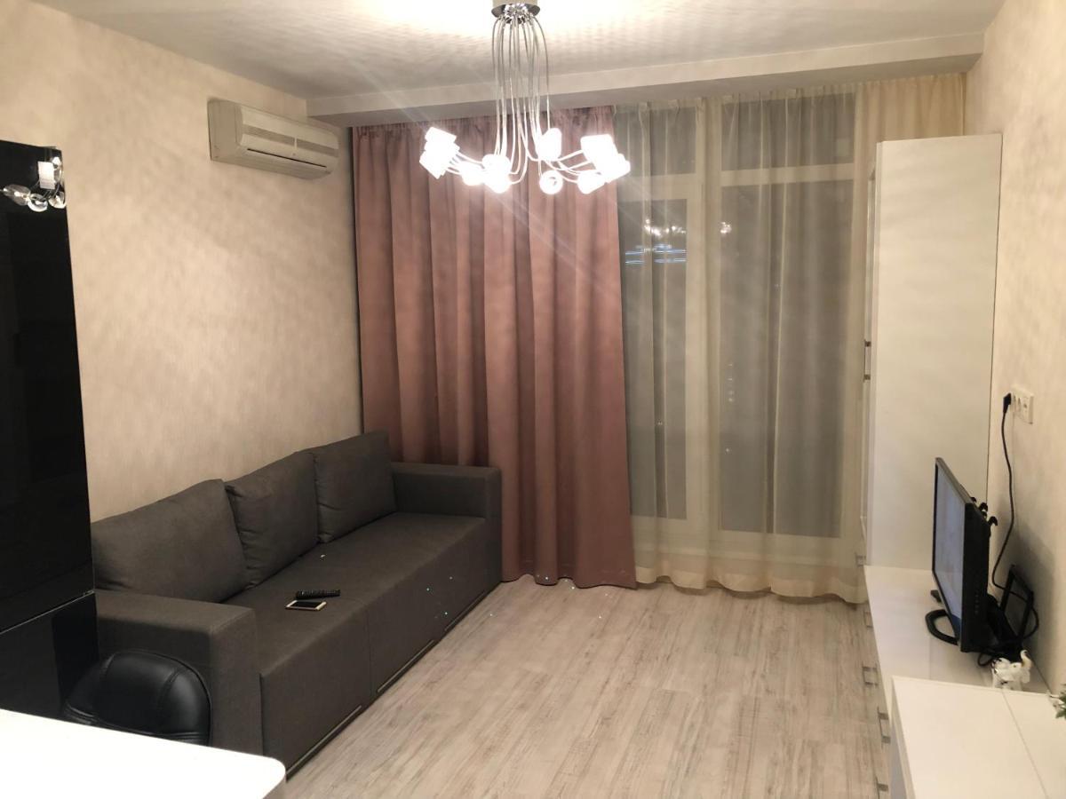 Нова Затишна Квартира Студіо Плюс Спальня Біля Метро Житомирська Киев Екстериор снимка